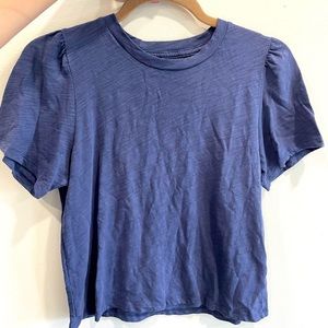 Blue cropped tee
